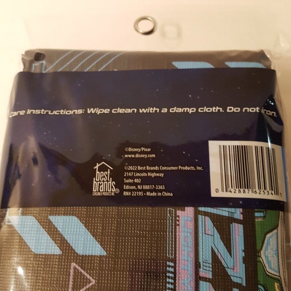 Tablecloth 52 x 70 Disney Pixar Buzz LIGHTYEAR NEW - Picture 6 of 6